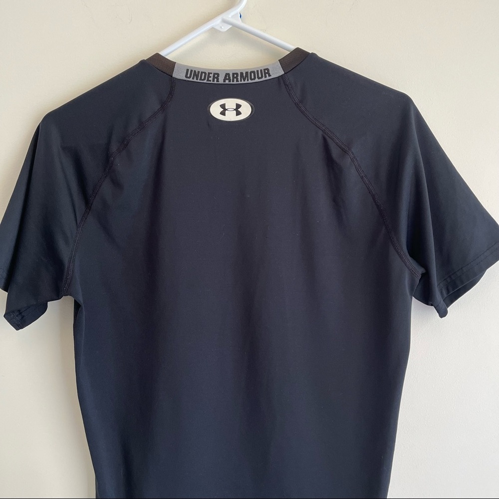 Boys Under Armour Compression Shirt Size L - Picture 6 of 8